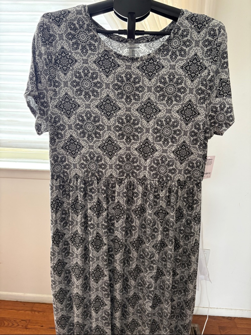 Black and White Floral Medallion Maxi Dress